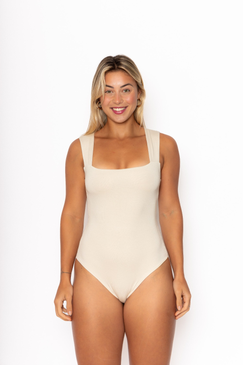 BODY VISCOSE SUSTENTÁVEL DECOTE QUADRADO MANOELA AREIA